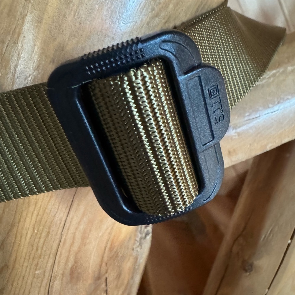 5.11 Tactical TDU belt Coyote color Model 59552 New Size Medium (32-34) - Picture 5 of 12